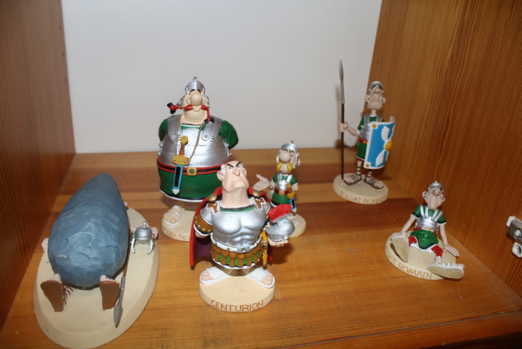 Figurines (23).JPG