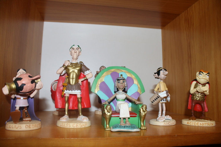 Figurines (27).JPG