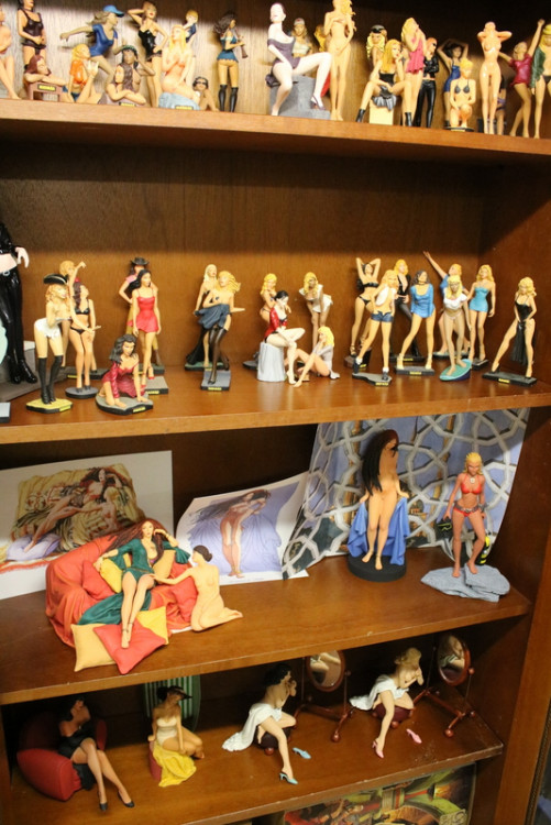 Figurines (48).JPG