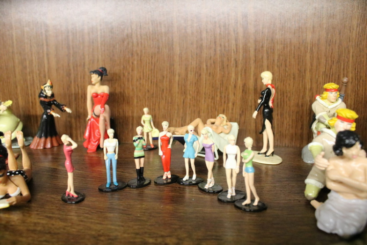 Figurines (127).JPG