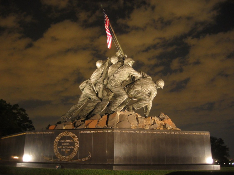 02 Felix Weldon - Marine Corp War Memorial.jpg