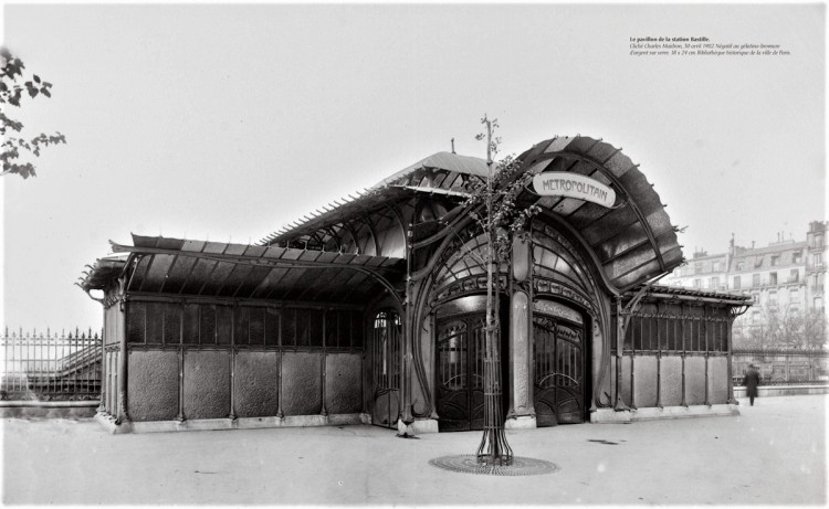 Pavillon station Bastille (1).jpg