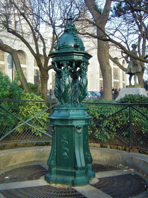 Paris_Montmartre_fontaine_Wallace_dsc07302.jpg