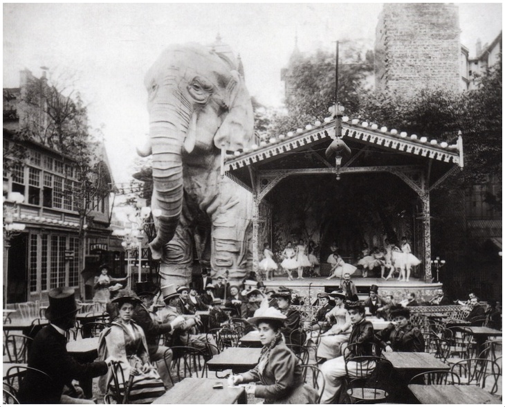 moulin rouge éléphant.jpg