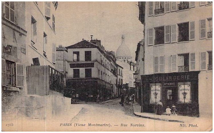 rue norvins.jpg