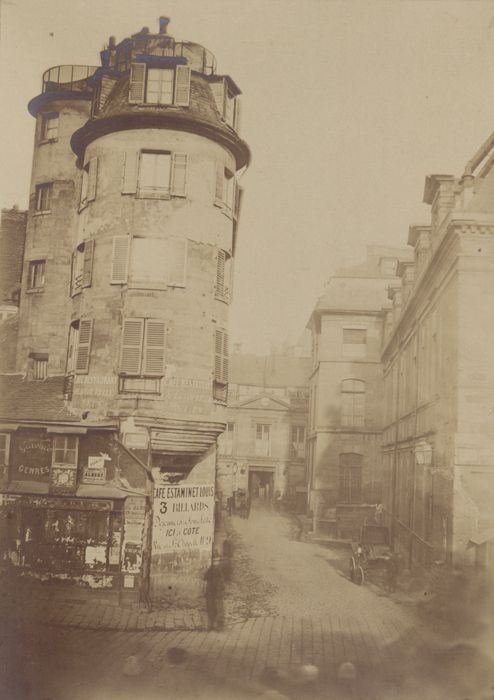 Rue de Jérusalem entrée de l'ancienne préfecture.jpg