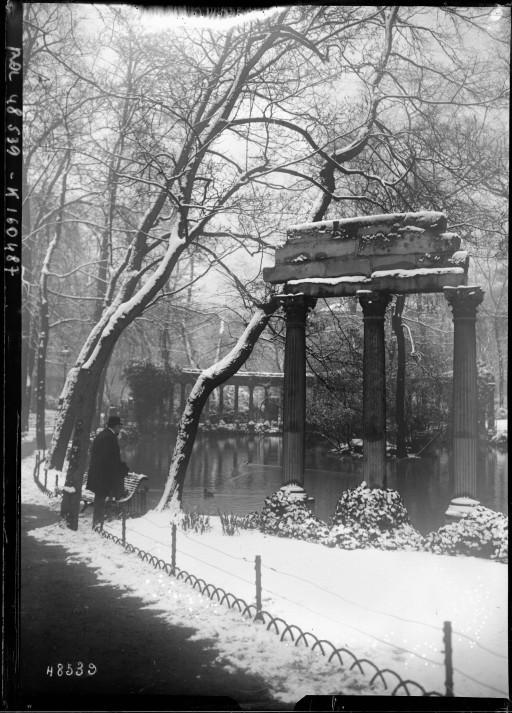 parc monceau b.jpeg