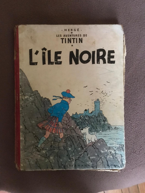 Tintin Ile noire couverture.jpg