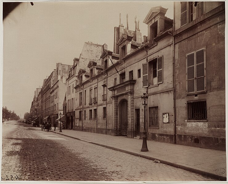 atget - quai-de-la-tournelle-n47-ancien-couvent-des-filles-sainte-genevieve-ou-miramiones-1902.jpg