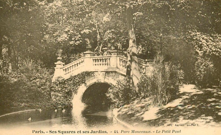 CPA - Parc Monceau petit pont.jpg