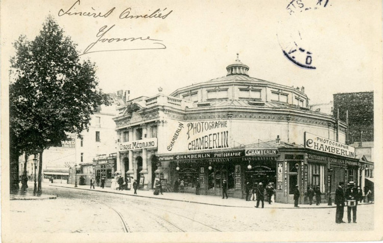 Cirque Medrano 1897.jpg