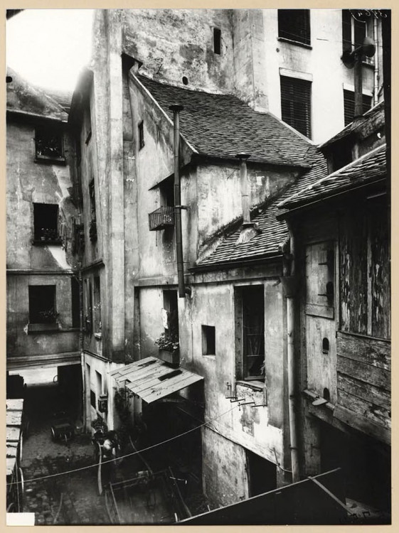 atget - cour mazarine-001.jpg