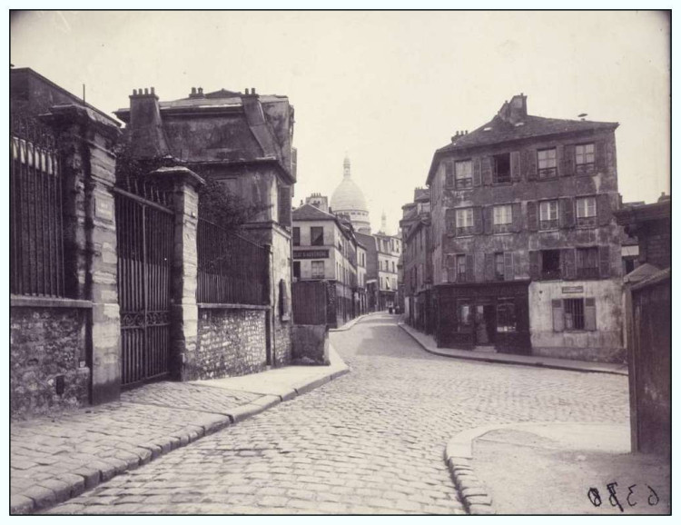 rue norvins.jpg