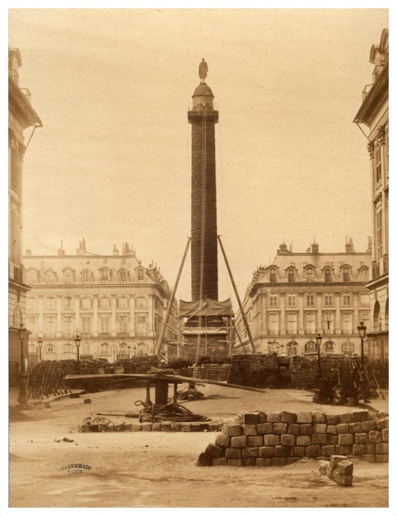 Démolition de la colonne Vendome.jpg
