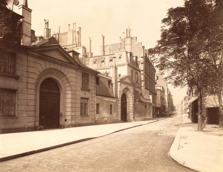 Atget - Hôtel Poitiers rue St-Dominique.jpg
