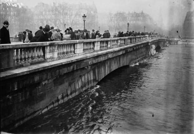 zouave_du_pont_de_l'alma.jpeg