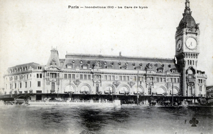 crue Gare de Lyon.jpg