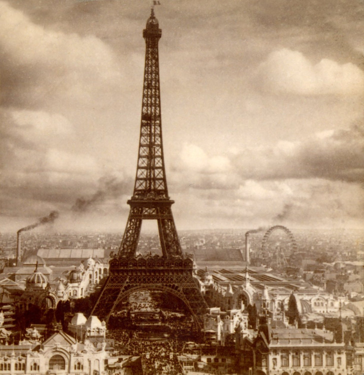 Eiffel Exposition Universelle 1900.jpg