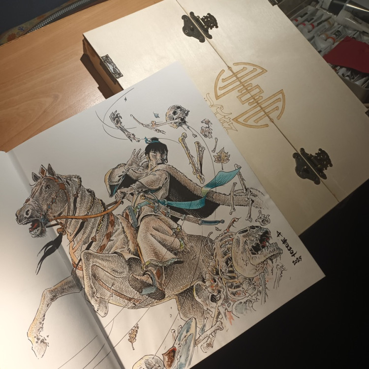 Coffret + illustration (Istres)'.jpg