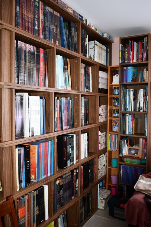 Bureau 3 resized.jpg