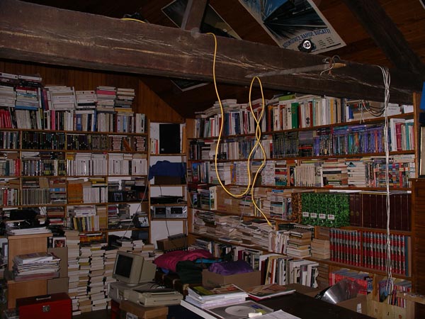 Bureau_20040417_05.jpg