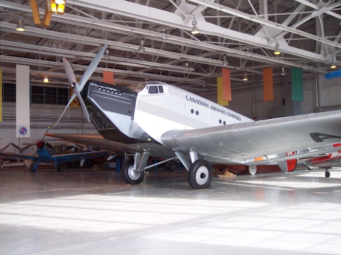 Junkers_Ju-52_single-engine.JPG