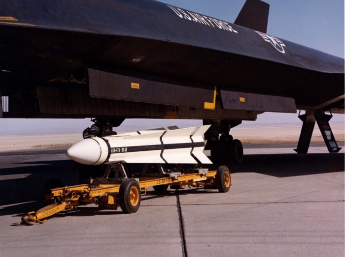 AIM-47 missile Falcon.jpg