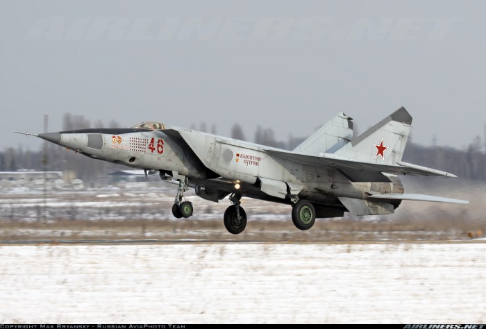 Mig 25 Foxbat 46ef53d148f37257d3fbbeab0ce3cd2e.jpg