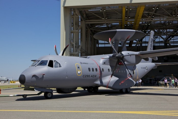 c295aew1.jpg