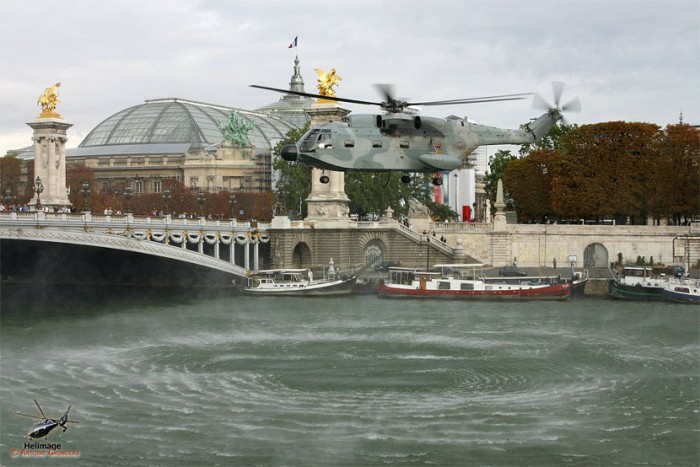 Super Frelon à Paris 8348sxl4.jpg