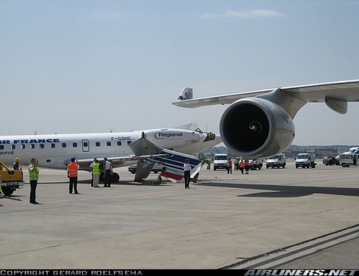 madridbarajas15juky2006rq8.jpg