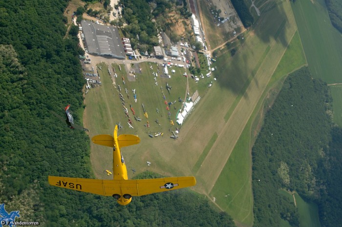 T-6 sur La Ferté Alais 002023zs6.jpg