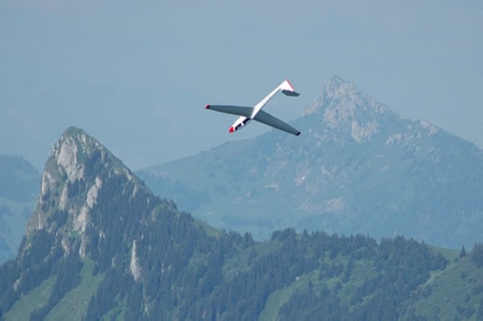 Aéroclub de Gruyères looping4450xb5.jpg