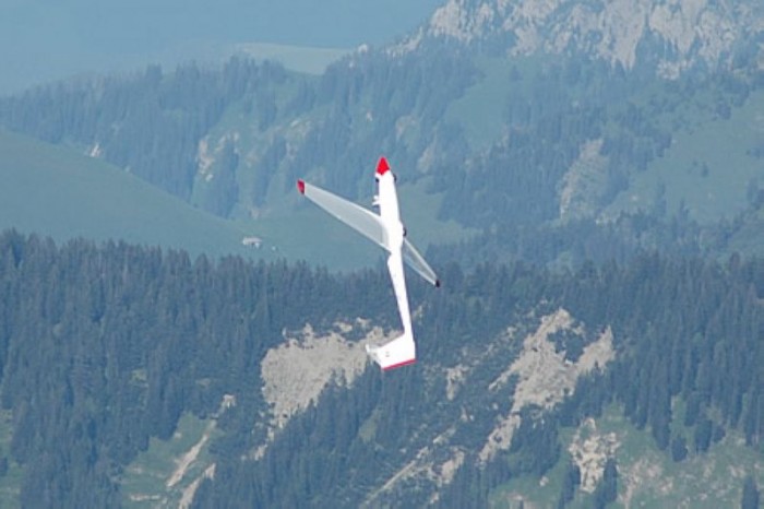 Aéroclub de Gruyères looping6450ld6.jpg