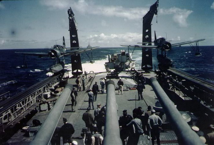 USS_Quincy_CA-71_Kingfisher.jpg