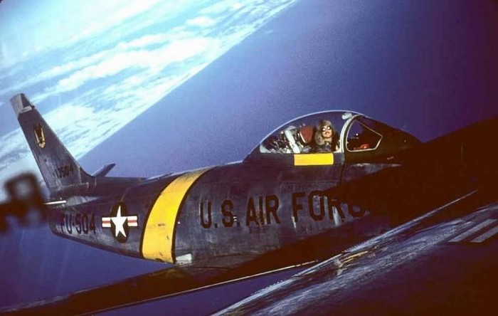 Corée Tornado F-86-FU-504.jpg