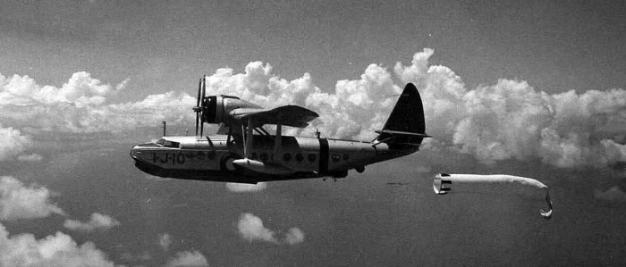 Sikorsky JRS-1 Remorqueur de cible Target-drogue1941.jpg